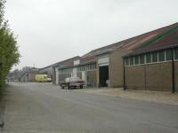 Bedrijfshallen aan het Kerkeland.