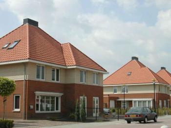 Materiaal- en kleurgebruik varieert per architectonisch ontwerp.