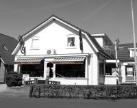 Reclames in woongebieden op bedrijfsbebouwing