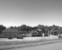 Vlaggen geconcentreerd geplaatst