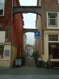 Gesloten straatwanden als scheiding tussen openbaar en priv&eacute;